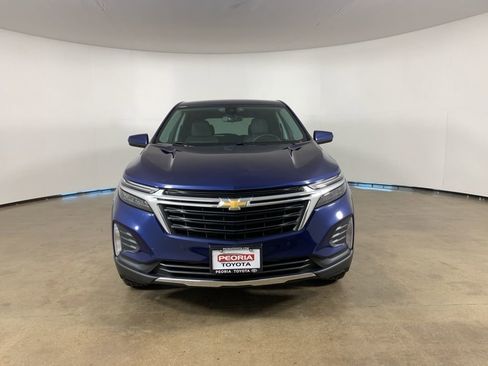 Used 2023 Chevrolet Equinox LT w/ Driver Convenience Package image 3