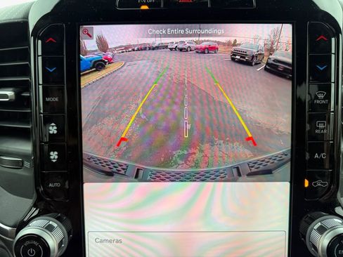 New 2026 RAM 1500 4x4 Crew Cab image 13