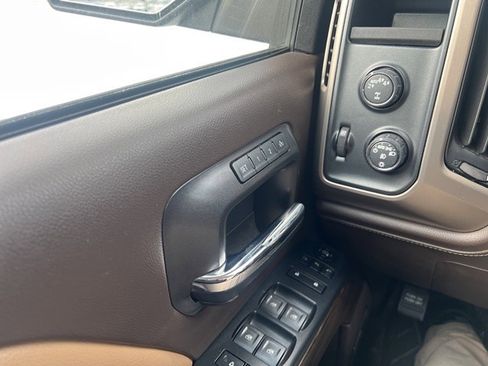 Used 2018 GMC Sierra 1500 Denali image 7