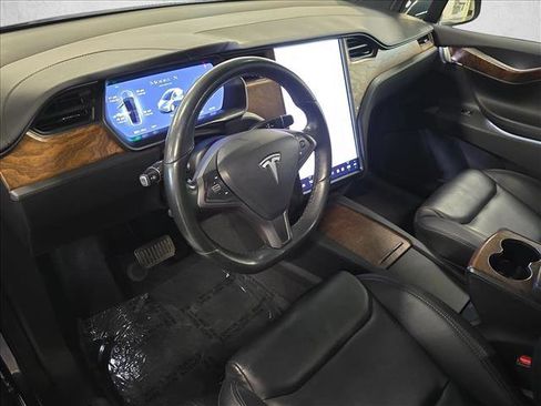 Used 2020 Tesla Model X Long Range image 16