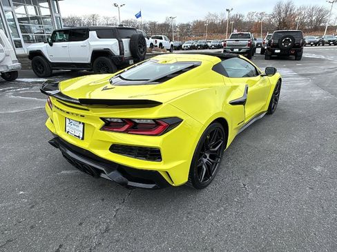 Used 2024 Chevrolet Corvette Z06 image 7
