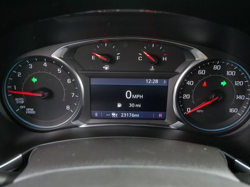 Used 2022 Chevrolet Equinox Premier image 32