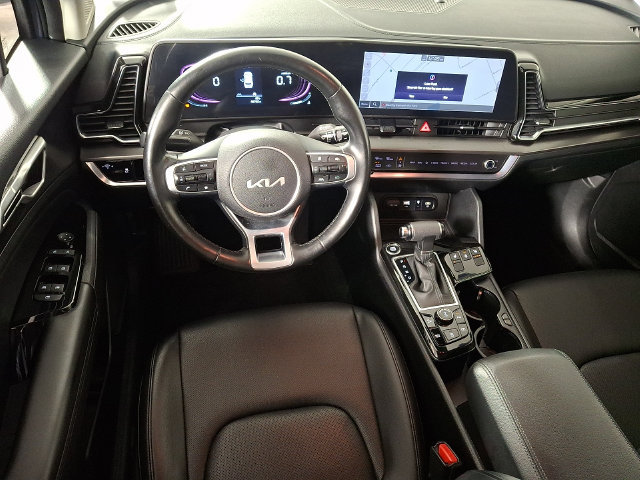 Used 2023 Kia Sportage EX AWD/4WD image 2
