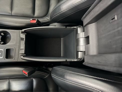 Used 2025 Ford Escape Platinum image 22