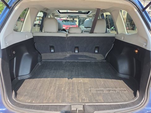 Used 2015 Subaru Forester 2.5i Premium w/ All-Weather Package AWD/4WD image 18