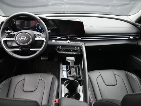 New 2026 Hyundai Elantra Limited image 23