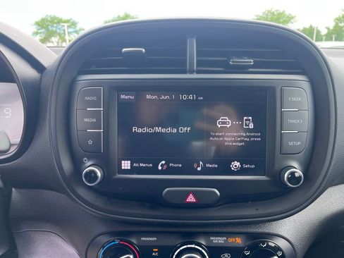 Used 2024 Kia Soul LX w/ Option Group 015 FWD image 13