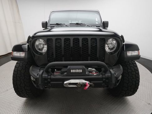 Used 2021 Jeep Gladiator Willys image 20