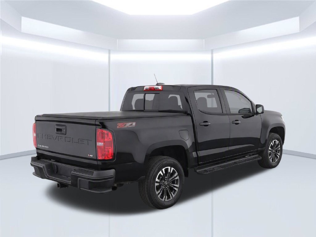 Certified 2022 Chevrolet Colorado Z71 w/ Safety Package AWD/4WD image 4