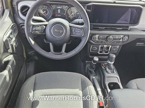 New 2025 Jeep Gladiator Sport image 7