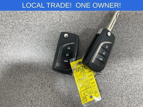 Used 2018 Toyota Camry LE w/ Protection Package (Q2) FWD image 25