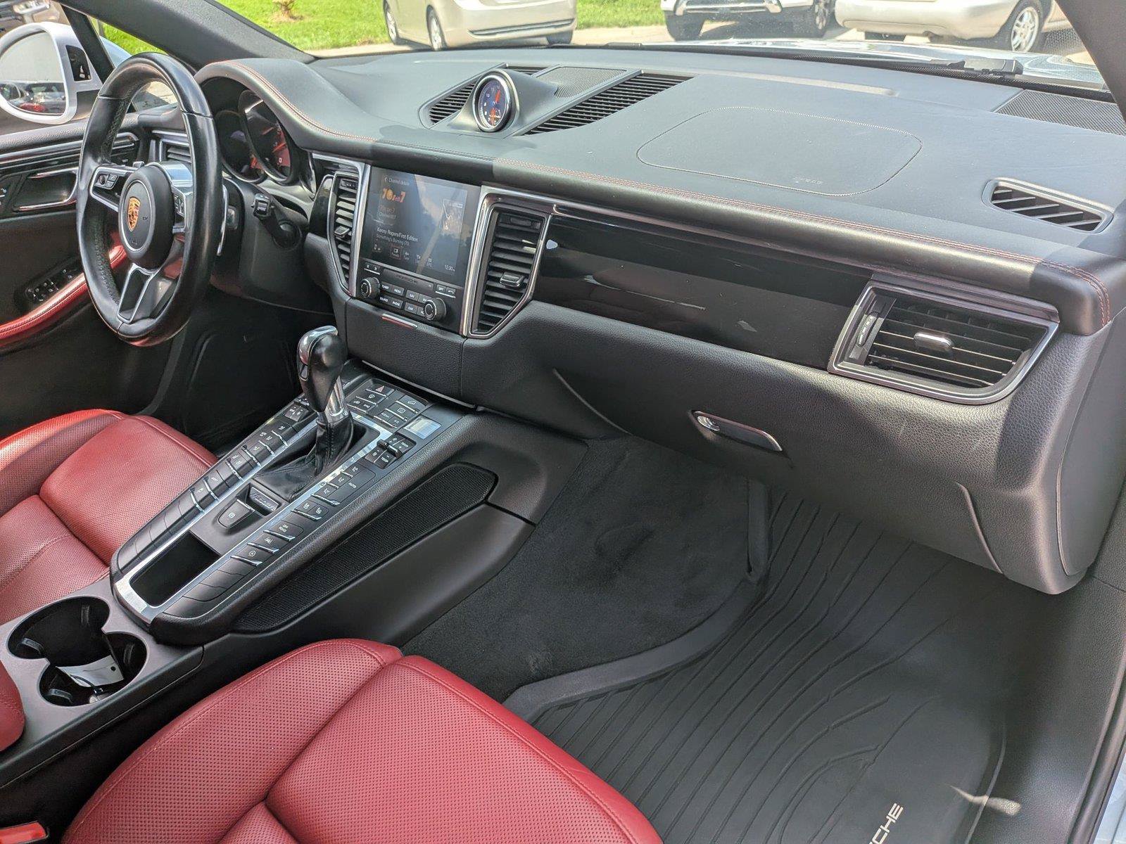 Used 2018 Porsche Macan S AWD/4WD image 33