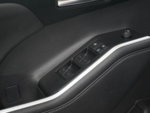 Used 2025 Toyota Highlander XSE AWD/4WD image 22
