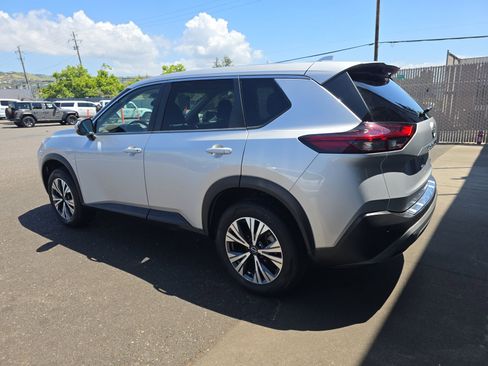 Used 2022 Nissan Rogue SV FWD image 10