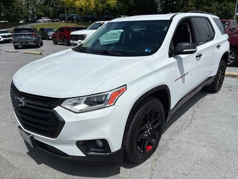 Used 2019 Chevrolet Traverse Premier w/ Redline Edition AWD/4WD image 4