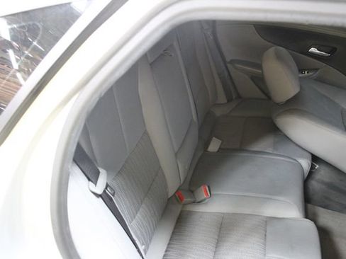 Used 2017 Chevrolet Impala LS FWD image 9