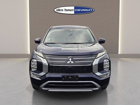 Used 2025 Mitsubishi Outlander AWD image 4