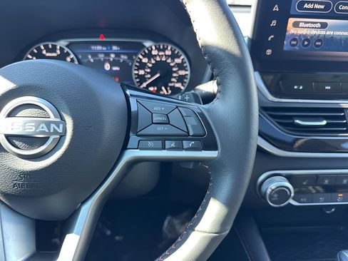 Used 2024 Nissan Altima 2.5 SR w/ SR Premium Package image 16