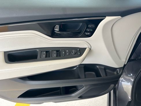 Used 2025 Honda Odyssey Elite image 13
