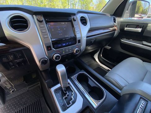 Used 2017 Toyota Tundra Limited w/ Limited Premium Package AWD/4WD image 49