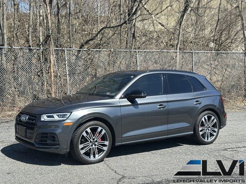 Used 2020 Audi SQ5 Prestige image 2