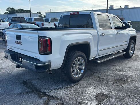 Used 2018 GMC Sierra 1500 SLT AWD/4WD image 7