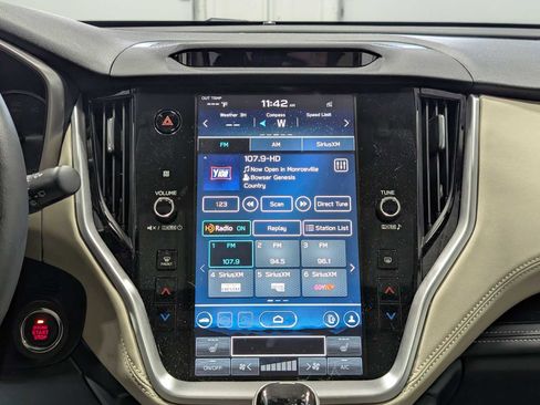 Used 2025 Subaru Outback Limited XT image 18