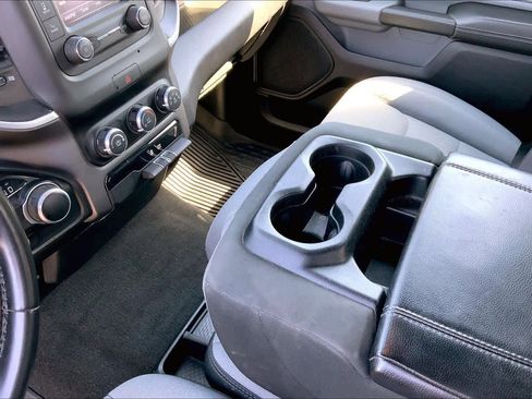 Used 2022 RAM 1500 Big Horn RWD image 16