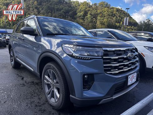 New 2025 Ford Explorer Active w/ Active Comfort Package image 1