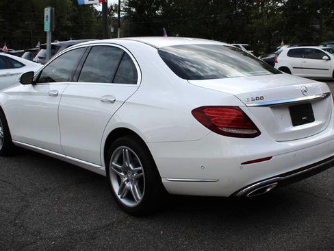 Used 2017 Mercedes-Benz E 300 image 3