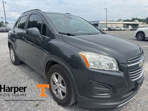 Used 2016 Chevrolet Trax LT FWD image 7