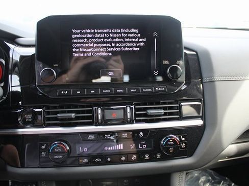 New 2025 Nissan Pathfinder Platinum w/ Lighting Package (N92) image 13