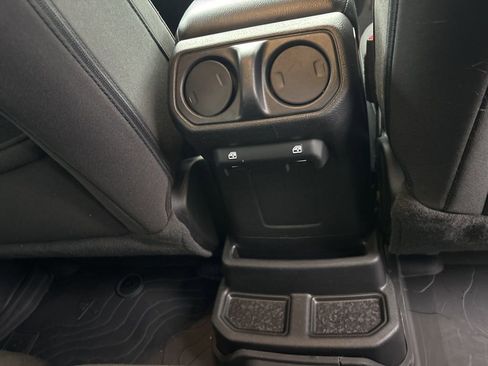 Used 2023 Jeep Wrangler Unlimited w/ Cold Weather Group image 21