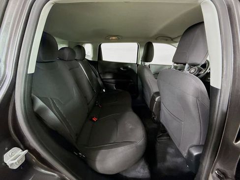 Used 2019 Jeep Compass Sport image 24