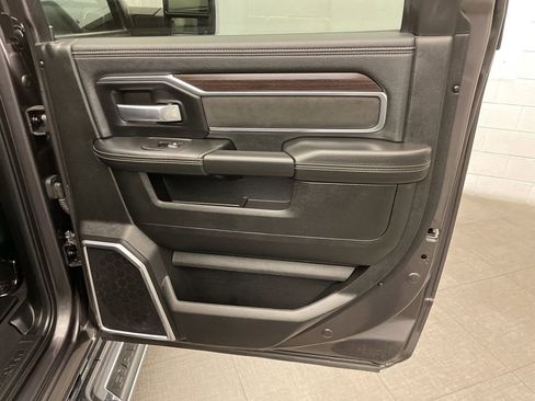 Used 2025 RAM 2500 Laramie image 31