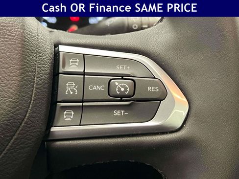 Certified 2023 Jeep Compass Limited w/ Sun and Sound Group AWD/4WD image 22