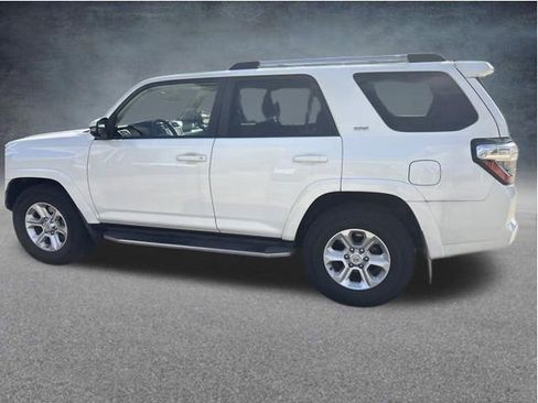 Used 2020 Toyota 4Runner SR5 Premium RWD image 13