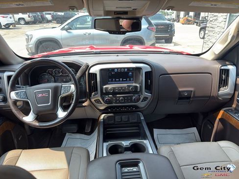 Used 2018 GMC Sierra 1500 SLT AWD/4WD image 14