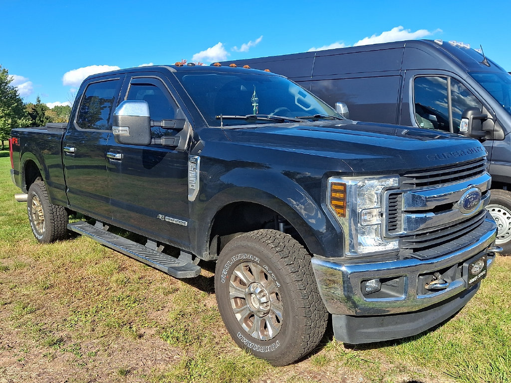 Used 2018 Ford F250 XLT w/ XLT Premium Package AWD/4WD image 4