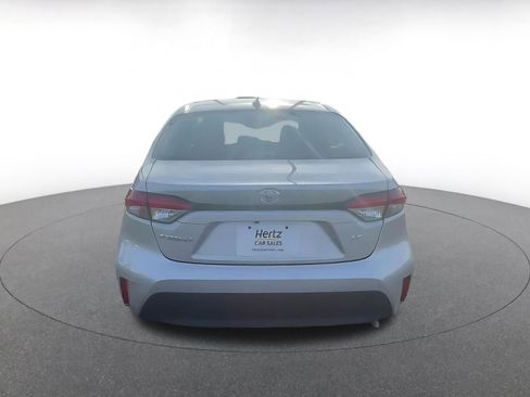 Used 2025 Toyota Corolla LE image 12