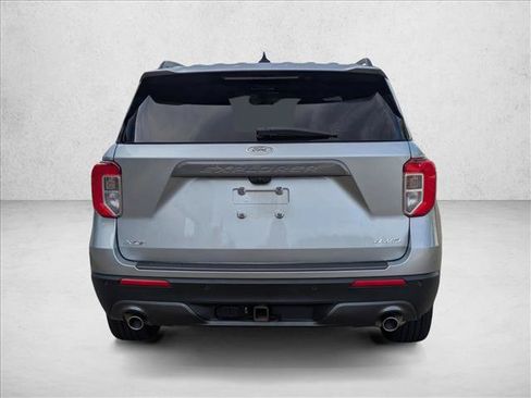 Used 2023 Ford Explorer XLT w/ Equipment Group 202A AWD/4WD image 6
