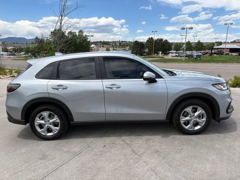 Used 2025 Honda HR-V LX image 9