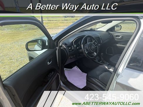 Used 2018 Jeep Compass Limited w/ Safe & Security Group image 5