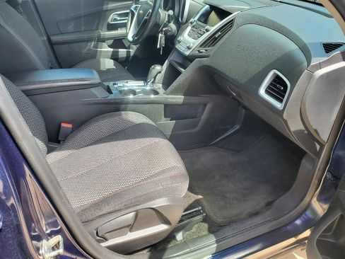 Used 2017 Chevrolet Equinox LT w/ Convenience Package image 5