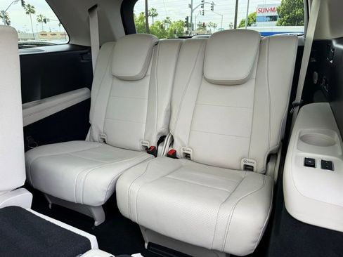 Used 2022 Mercedes-Benz GLS 450 4MATIC image 15