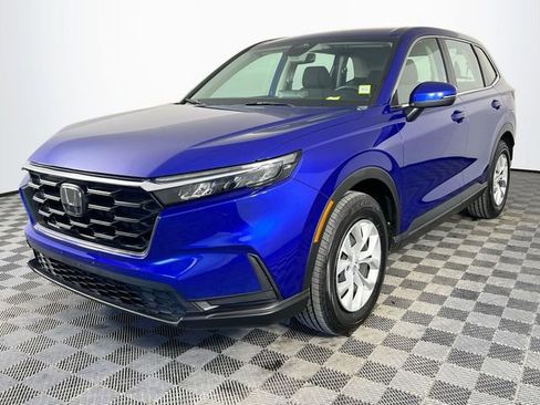 Used 2023 Honda CR-V LX image 2