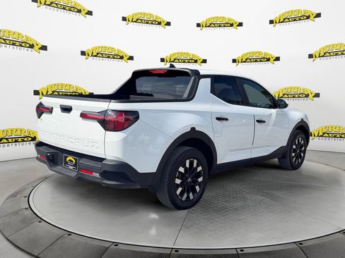 Used 2025 Hyundai Santa Cruz SE FWD image 5