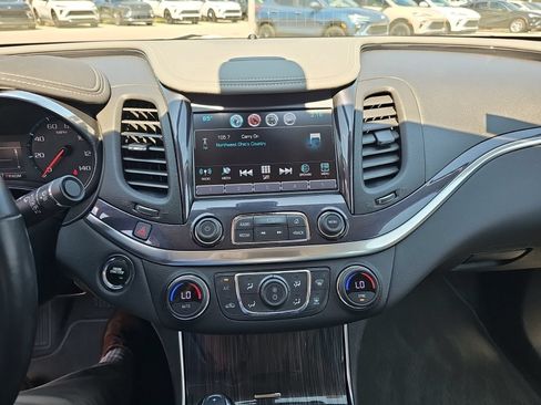 Used 2018 Chevrolet Impala LT w/ LT Convenience Package FWD image 16