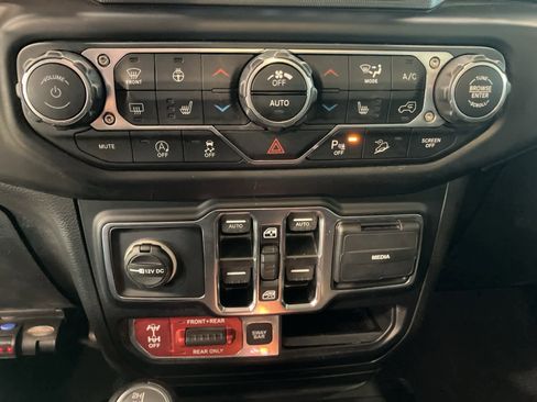 Used 2019 Jeep Wrangler Unlimited Rubicon image 20