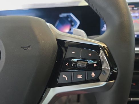 Used 2025 BMW 330i Sedan w/ Premium Package image 21